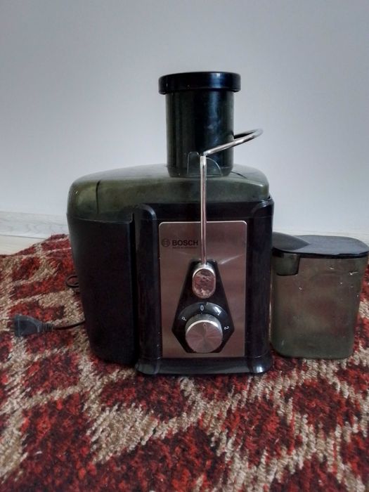 Соковыжималка отличная