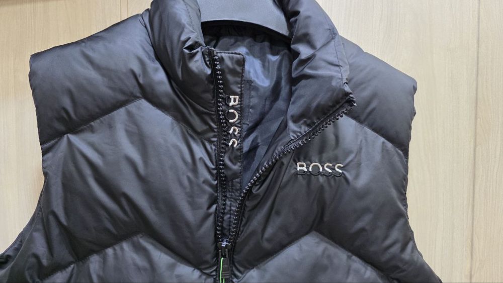 Оригинальная жилетка BOSS