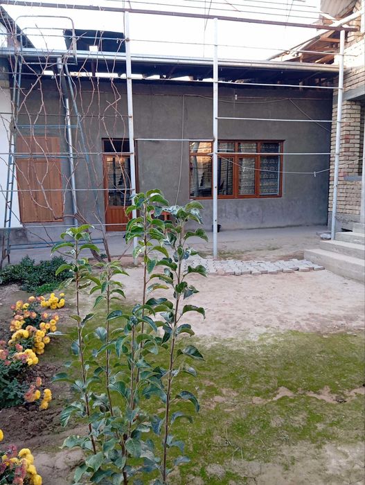 Uy sotiladi 5.6 sotik