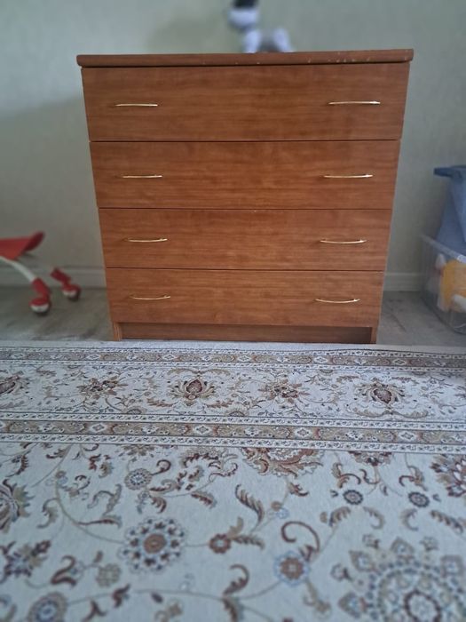 Продам комод тумба