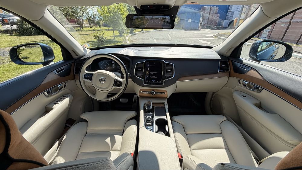 Volvo XC 90 B5 MHEV AWD 5 locuri 272 cp 4x4