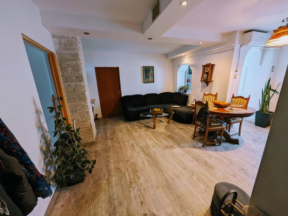 Apartament cu 4 camere Brazda lui Novac