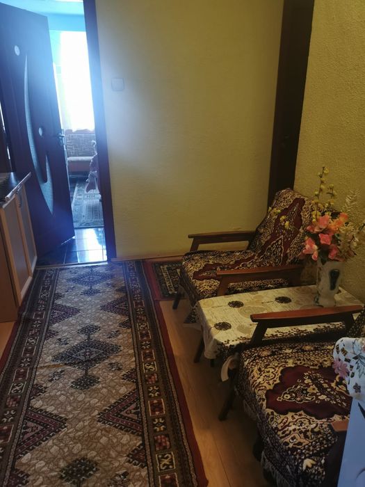 Vand apart.3 camere str.Motorului 4