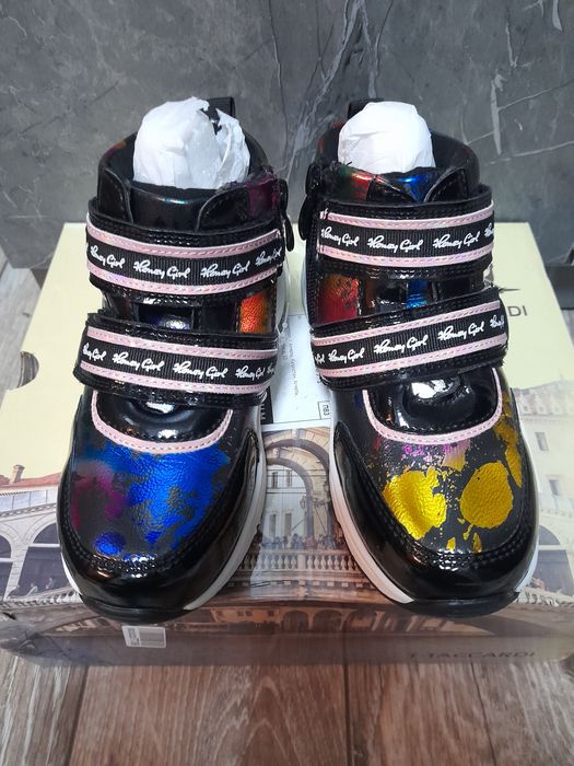 Новые демисезонные ботинки на девочку