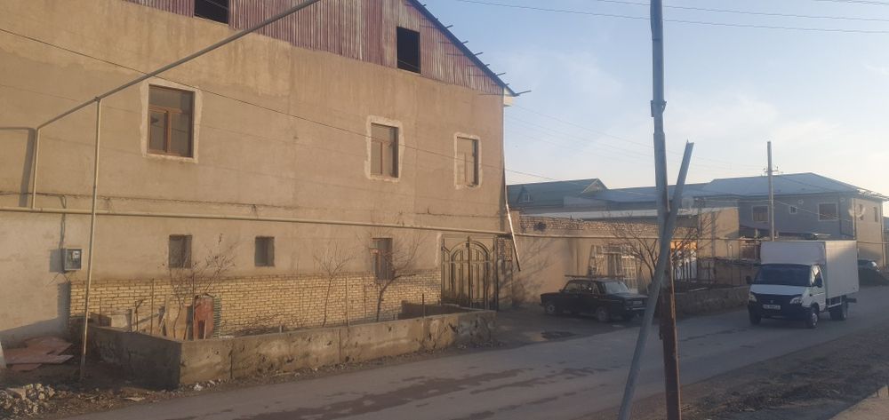 Участка большой в дол дороги 7.5  .10 комнат соток