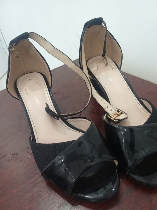 Вечерные платье,  басаношка