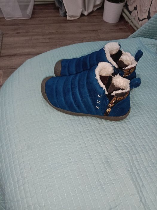 Продам женские башмачки привезенные с Японии