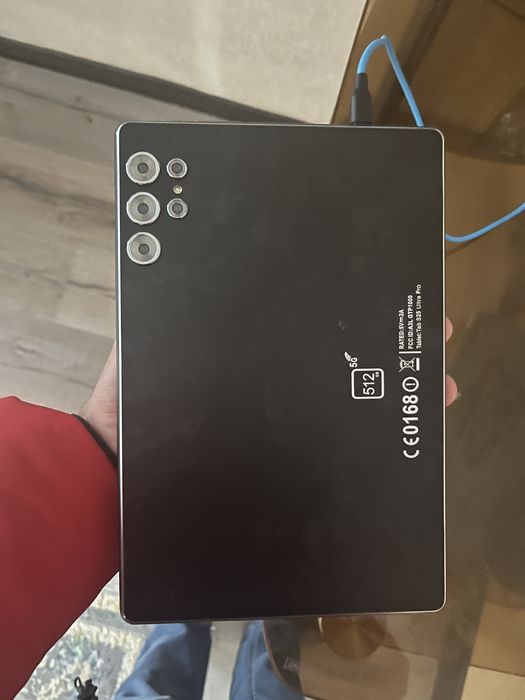 Продам планшет хорошем состояние