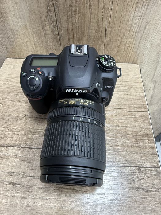 Nikon D7500 vr 18-140mm