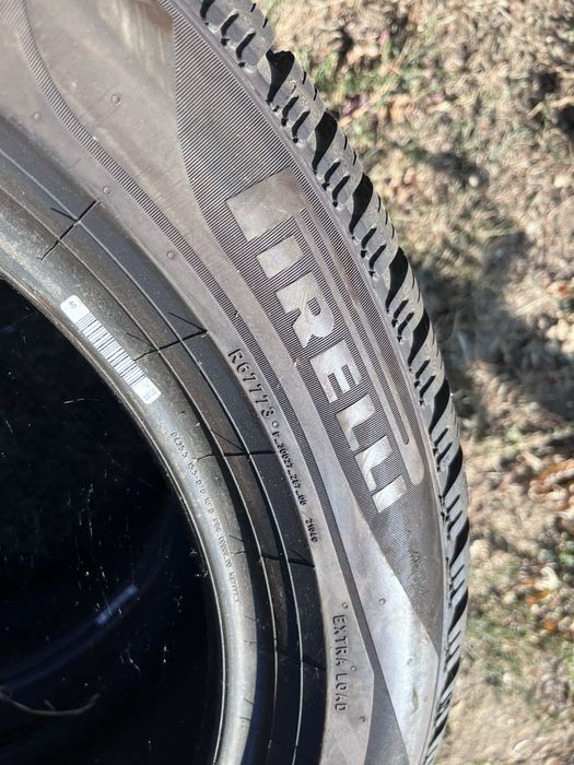 Продавам 2бр гуми 225/55R17 Pireli