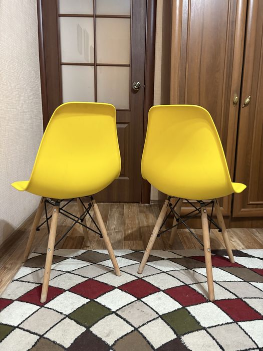 Кухонные стулья желтые