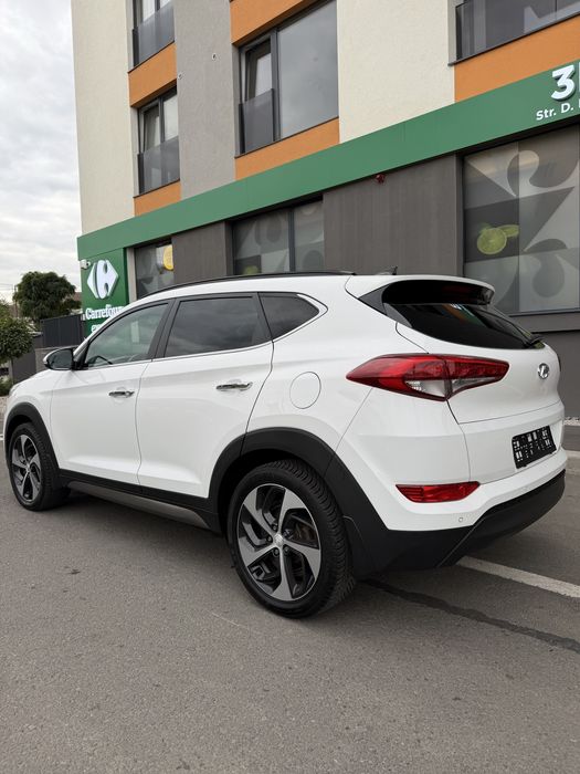Hyundai Tucson 2.0 Premium  Automat Ventilatie Panoramic