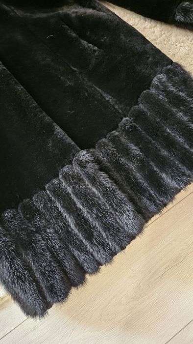 Продам мутоновую шубу