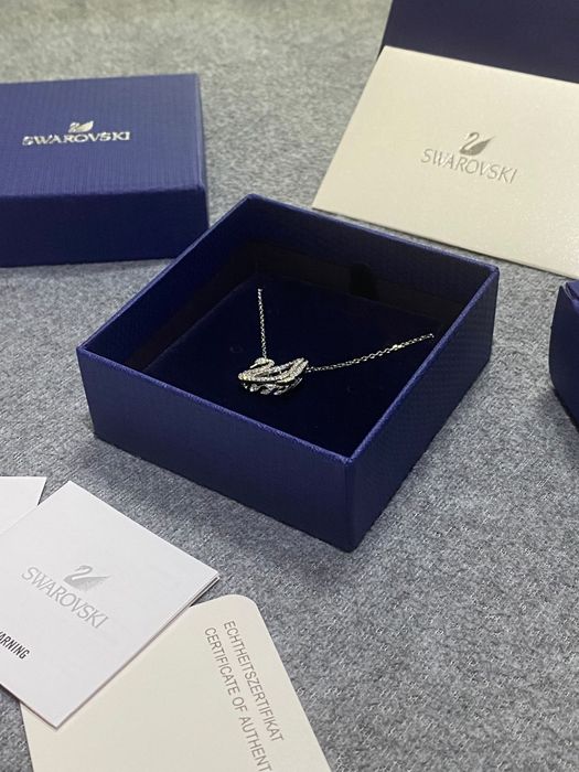 Dancing swan Swarovski necklace