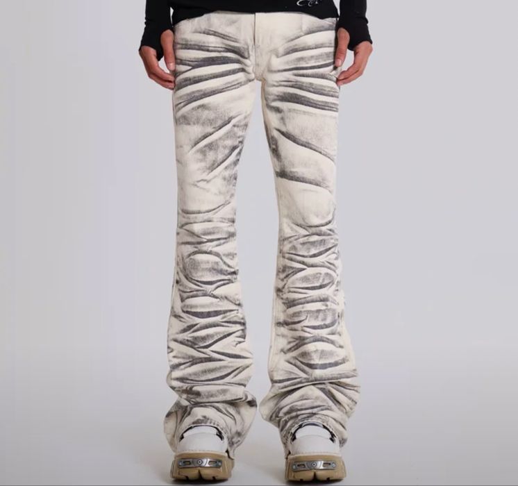 Белые расклешенные джинсы унисекс Opium Style