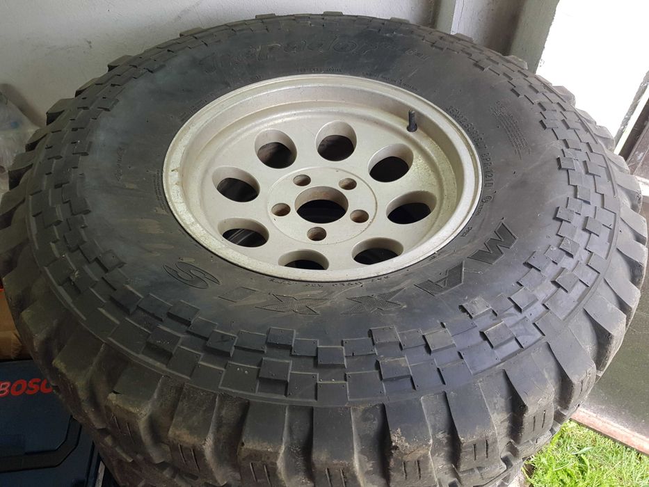 Алуминиеви джанти 16 цола Mickey Thompson за Jeep с гуми 35х12.5 R16