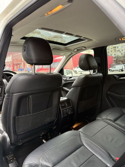 Mercedes Benz ML350