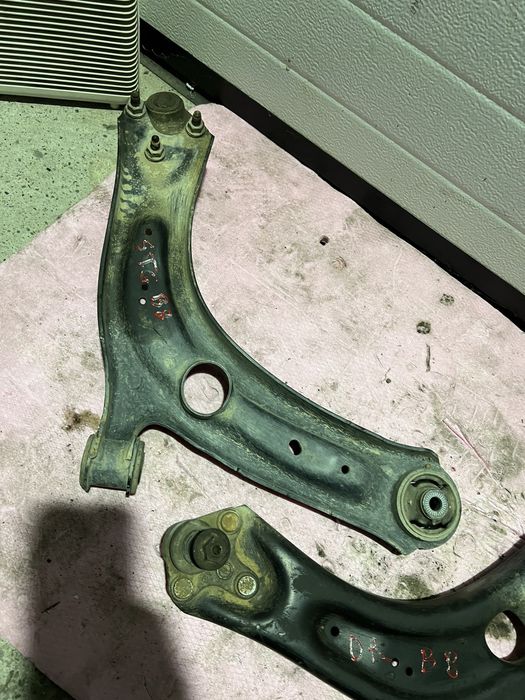 Brat brate bascula suspensie fata stanga dreapta pt vw passat b8 arteo