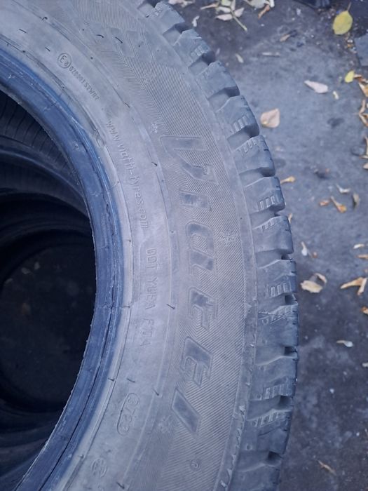 Шины зимние в отличном состоянии