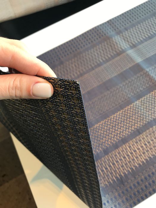 Traversa pentru masa