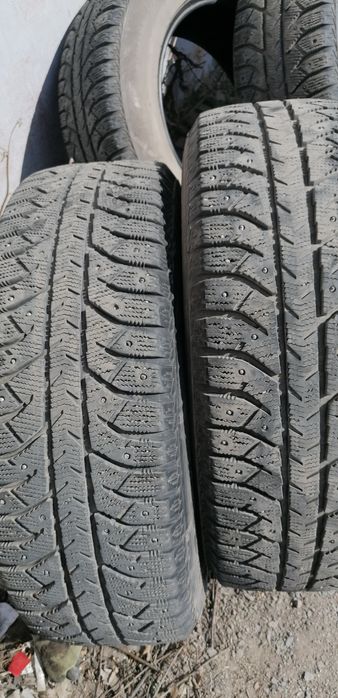 Зимняя резина 235/65/R17