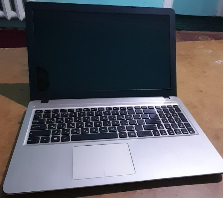 Asus noutbuk sotiladi Продается ноутбук Asus