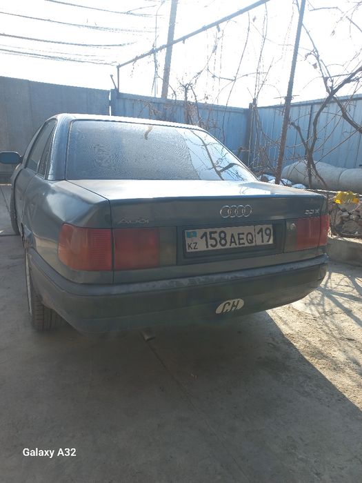 Продам ауди с4. 2,3. Газ + бензин.