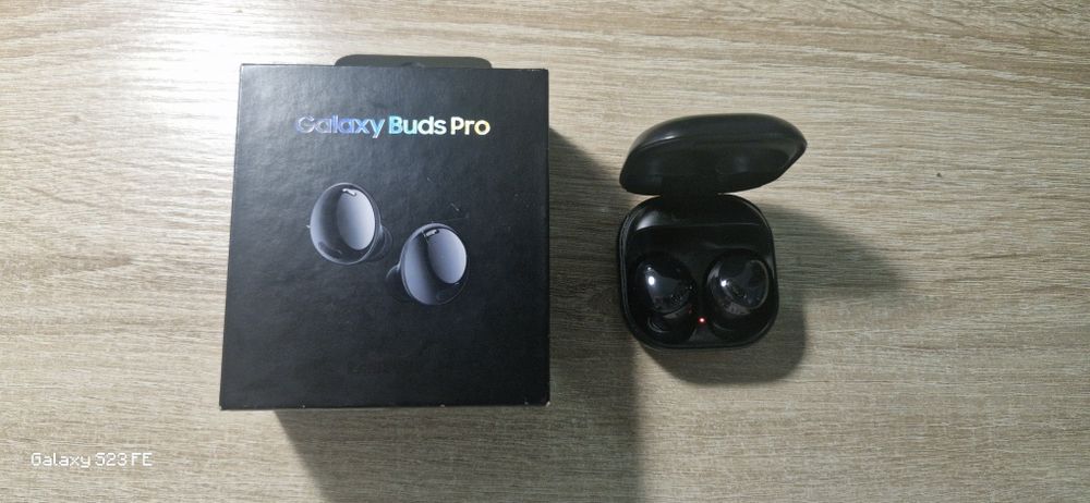 Samsung Galaxy Buds Pro (Phantom Black) — Оригинал, Полный комплект