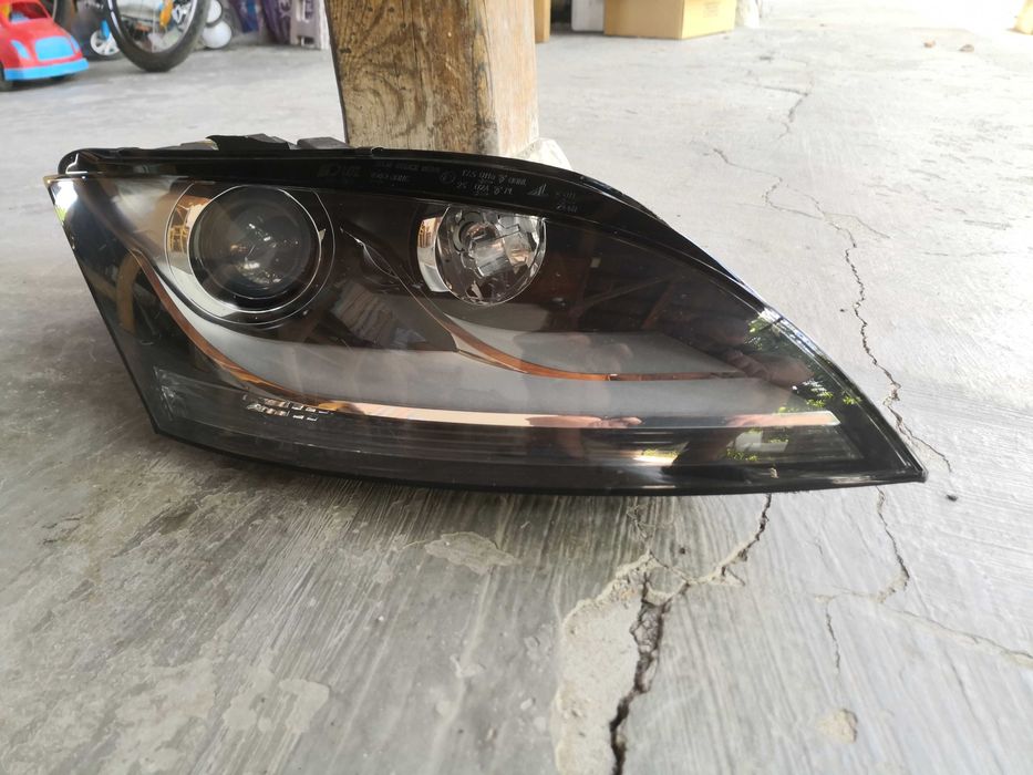 Фар Audi TT Xenon десен/Фар Ауди ТТ Ксенон Оригинален