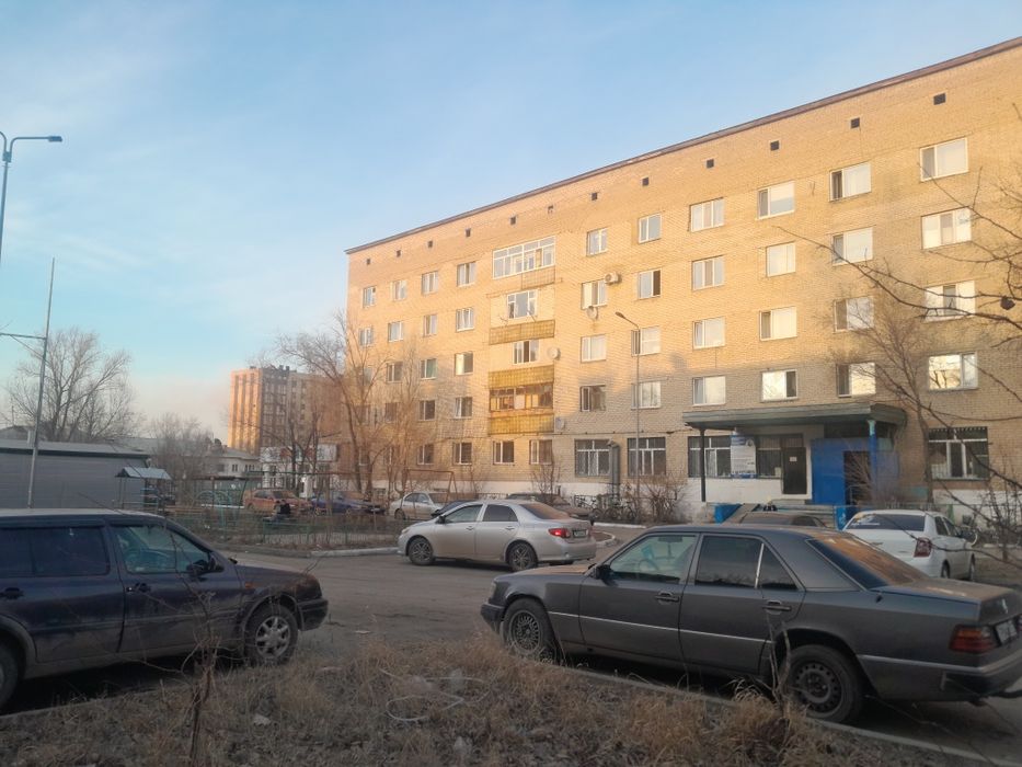 Продам 1 кмн квартиру, в бывшем общежитии