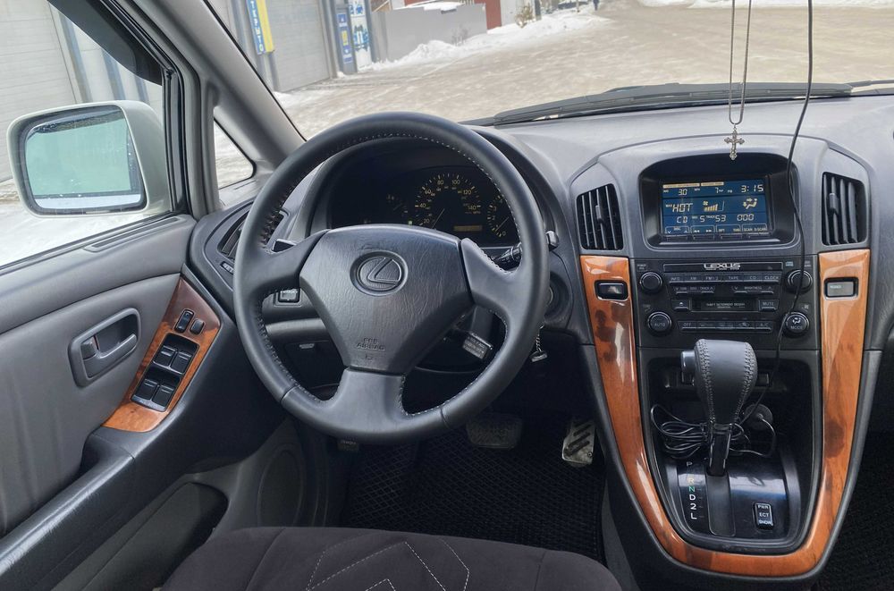 Продам LEXUS RX300