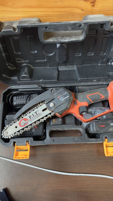 Продам бензопилу PIT