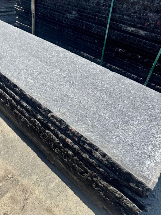 Гранат травертин мрамор ступени подоконники