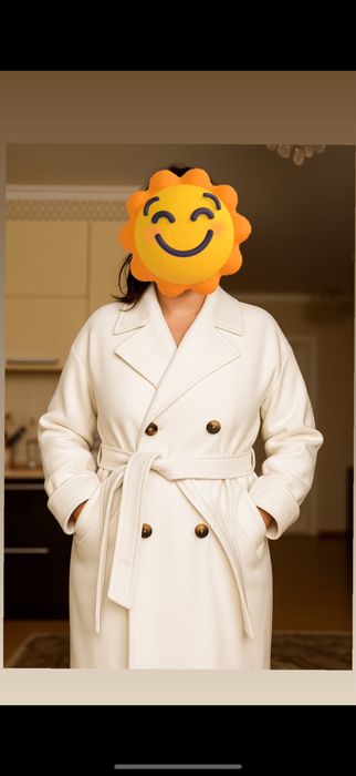 Продам стильное белое пальто