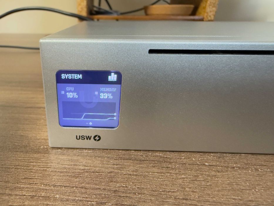 Ubiquti Switch USW-24-POE