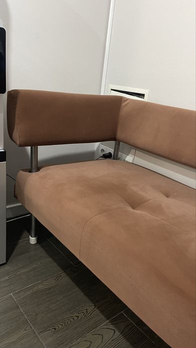 Продам диван в отличном состоянии