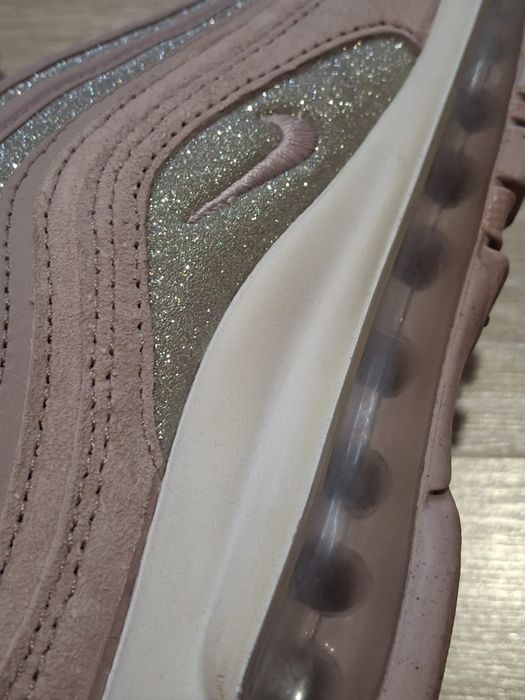 Adidas dama Nike Air max '97. 40