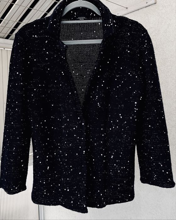 Модна къща MaxMara Weekend черна жилетка с пайети
