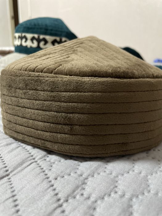 Такия Абая тақиясы