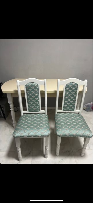 Продам стол раздвижной + 6 стульев