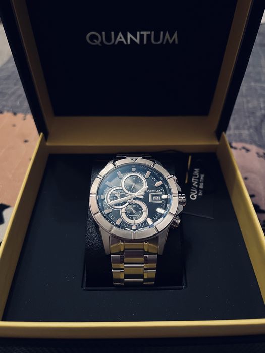 Продаются новые часы Quantum
