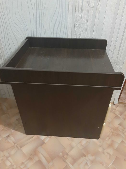 Пеленальный столик