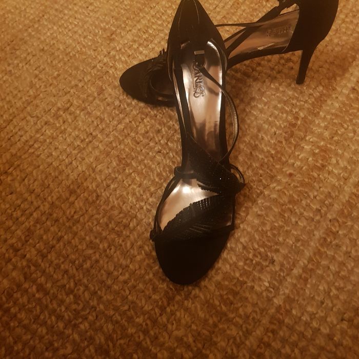 Елегантни, официални и стилни летни обувки, нови от естествена кожа -в