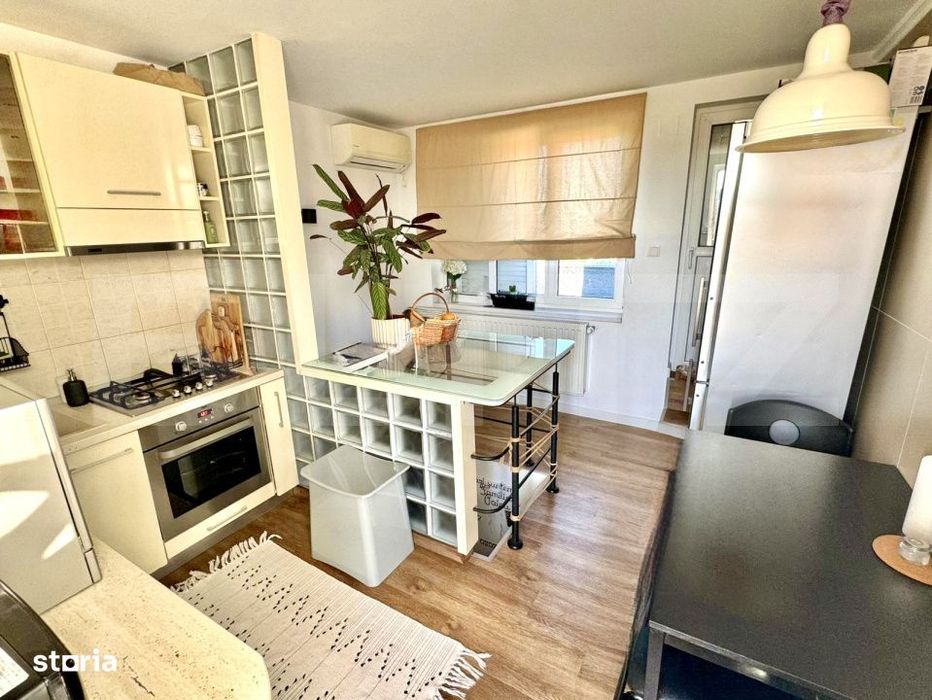 Penthouse cu scara interioara, 85 mp utili, 3 camere, 2 Terase, zona C