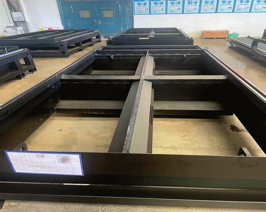 Оптоволоконный лазерный станок DMM 3015L