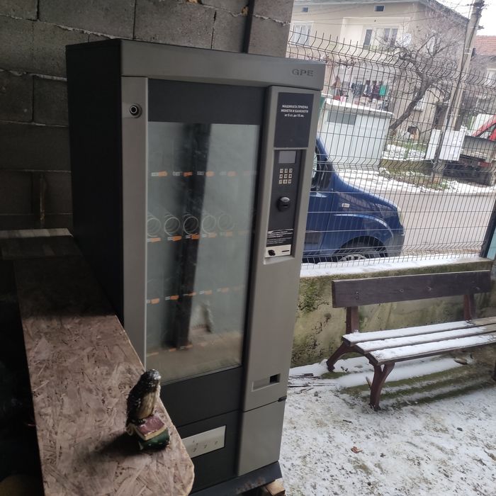 Хладилна Вендинг машина GPE