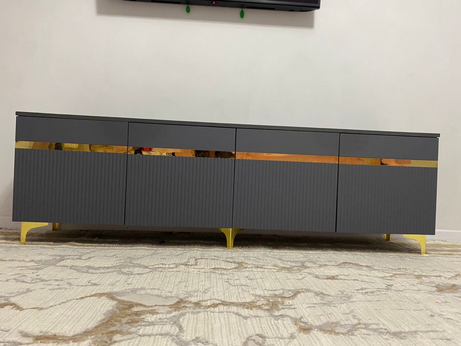 Тумбо сатылады под телевизора