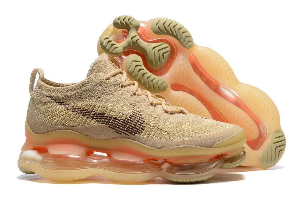 Продавам нови оригинални дамски маратонки Nike Air Scorpion FK beige