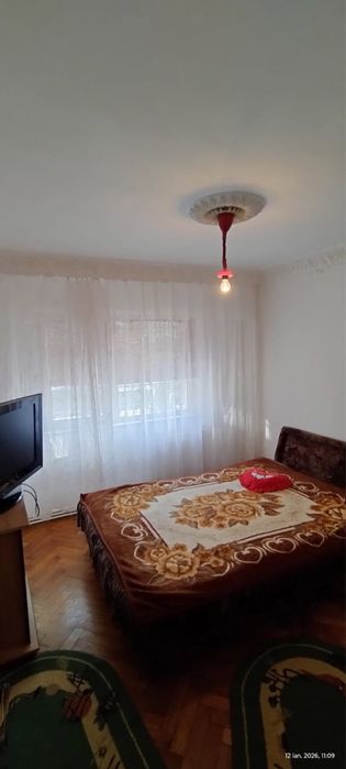 Inchiriez ap. 2 Camere et.1 Dorobanti/bariera