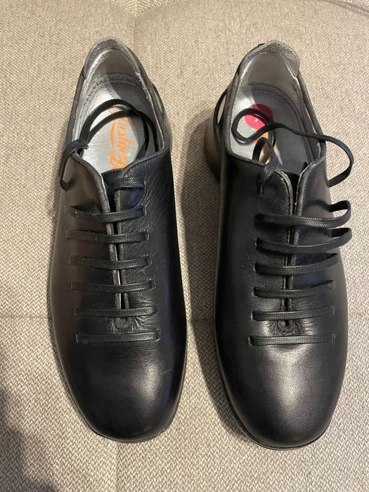 Нови кожени обувки - Justin Deakin